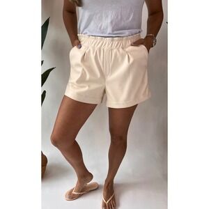 Melissa Nepton Tracy Faux Leather Shorts S Cream Pull On With Pockets NEW!!